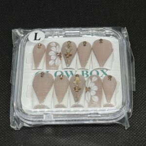 Champagne V-Tip Glam